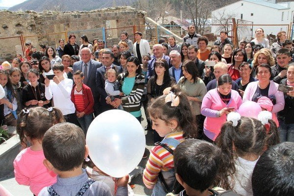 Կոտայքի մարզպետը ներկա է գտնվել Արտավազ գյուղի մանկապարտեզի բացմանը