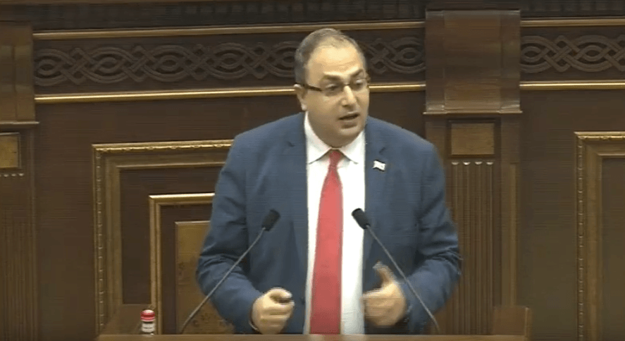 «Իմ քայլը» նահանջեց աղմկահարույց օրինագծից