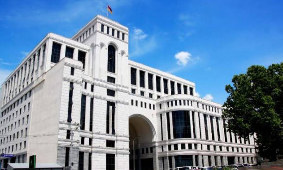 ԱԳՆ-ն մեկնաբանել է Երևանում Մահաթմա Գանդիի հուշարձանի նկատմամբ վանդալիզմի դեպքը