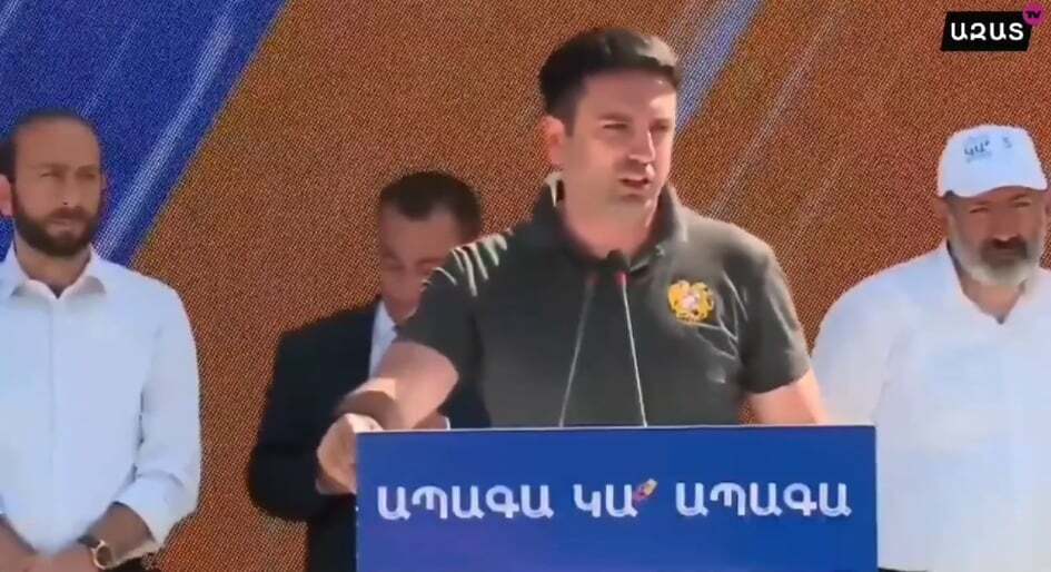 Դուք կարա՞ք մեր հետ բանավիճեք․ մենակ մտնեք սենյակները ու նույն բանը կրկնեք․ տպավորություն լինի՝ ժողովրդի հետ կապ ունեք․ Ալեն Սիմոնյանը՝ Եղեգնաձորում