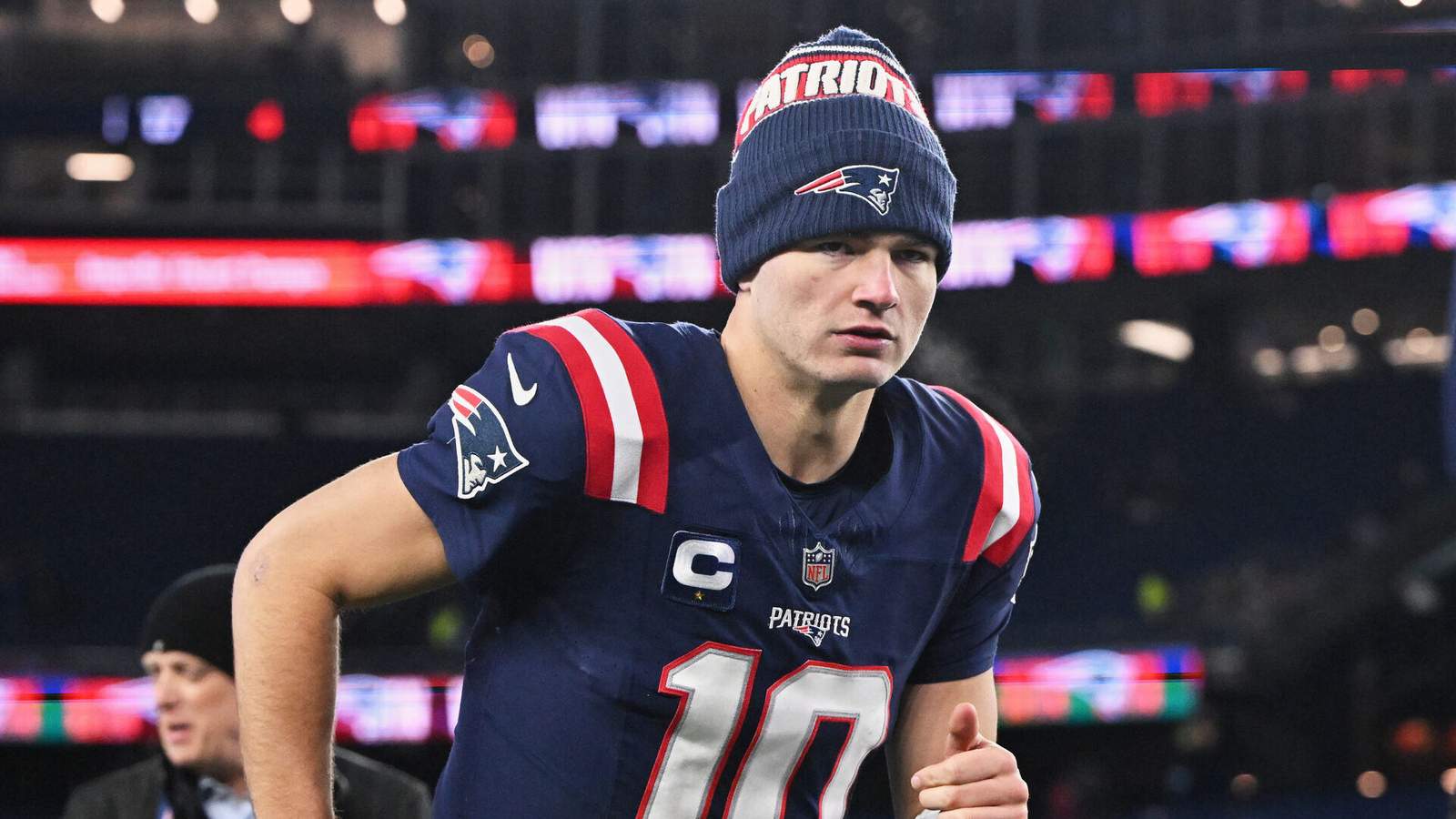 Drake Maye in New England Patriots uniform