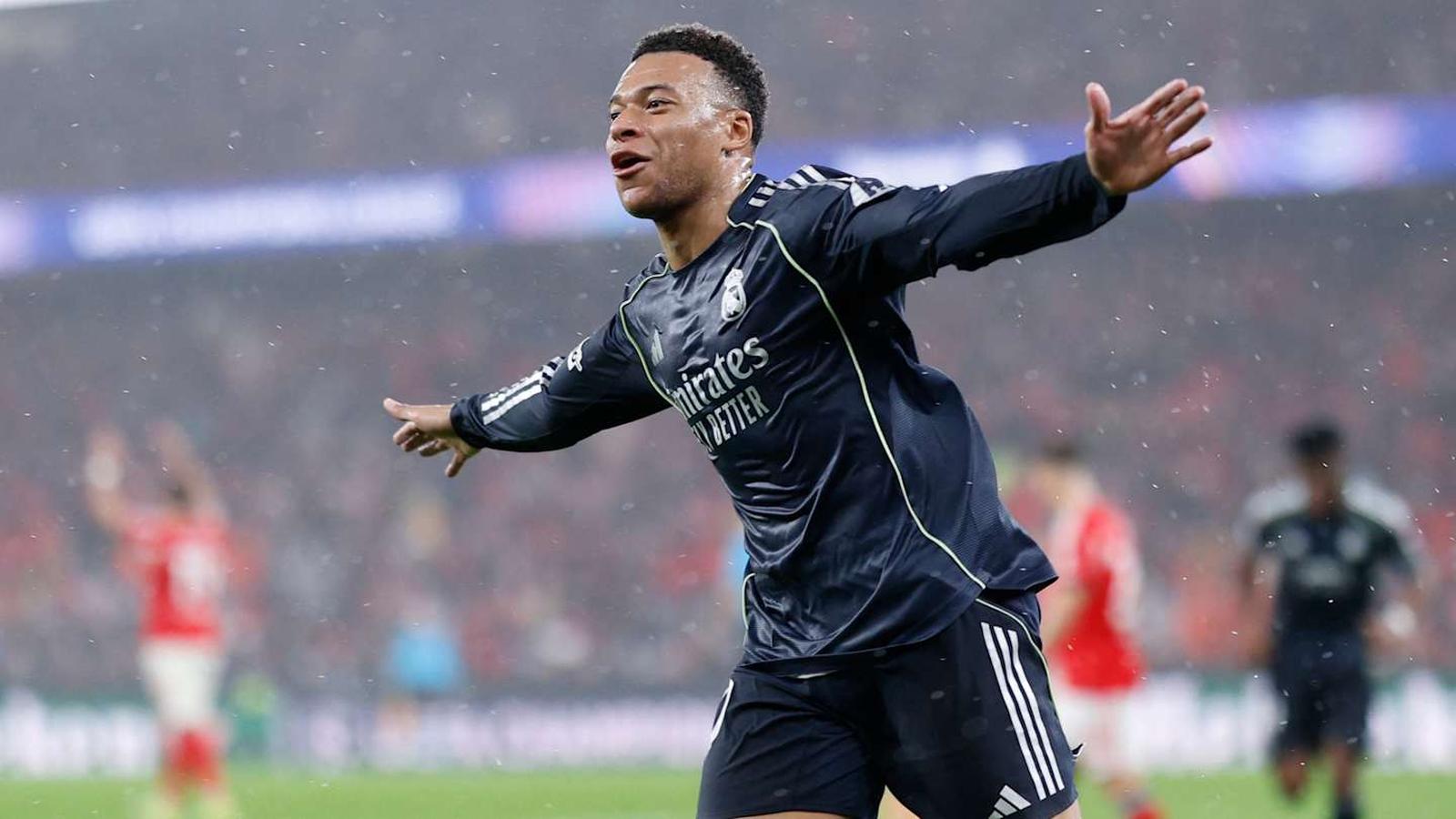 Cristiano Ronaldo, Kylian Mbappé, Robert Lewandowski