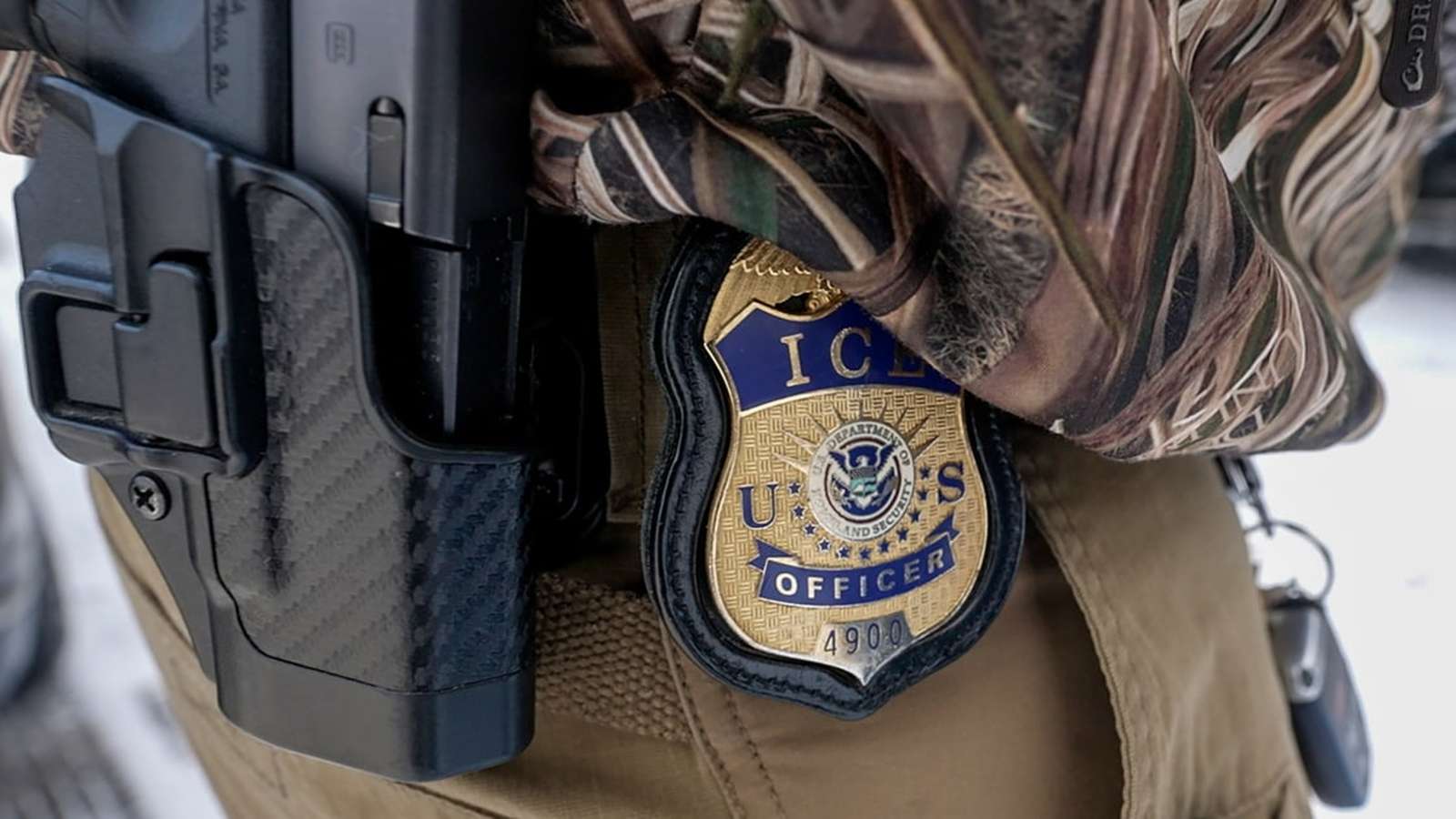 Federal immigration enforcement agents