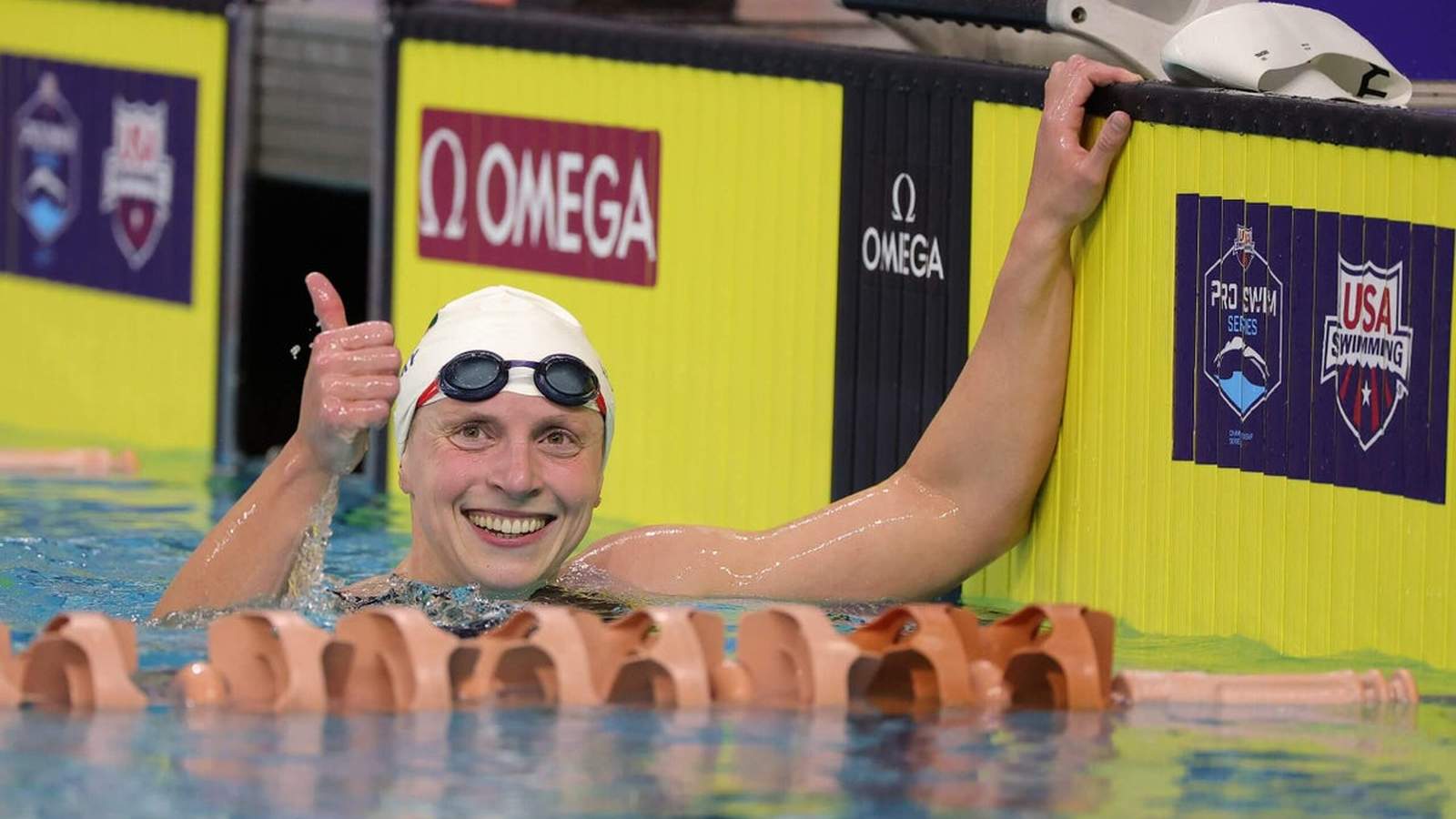 Katie Ledecky in swimming pool