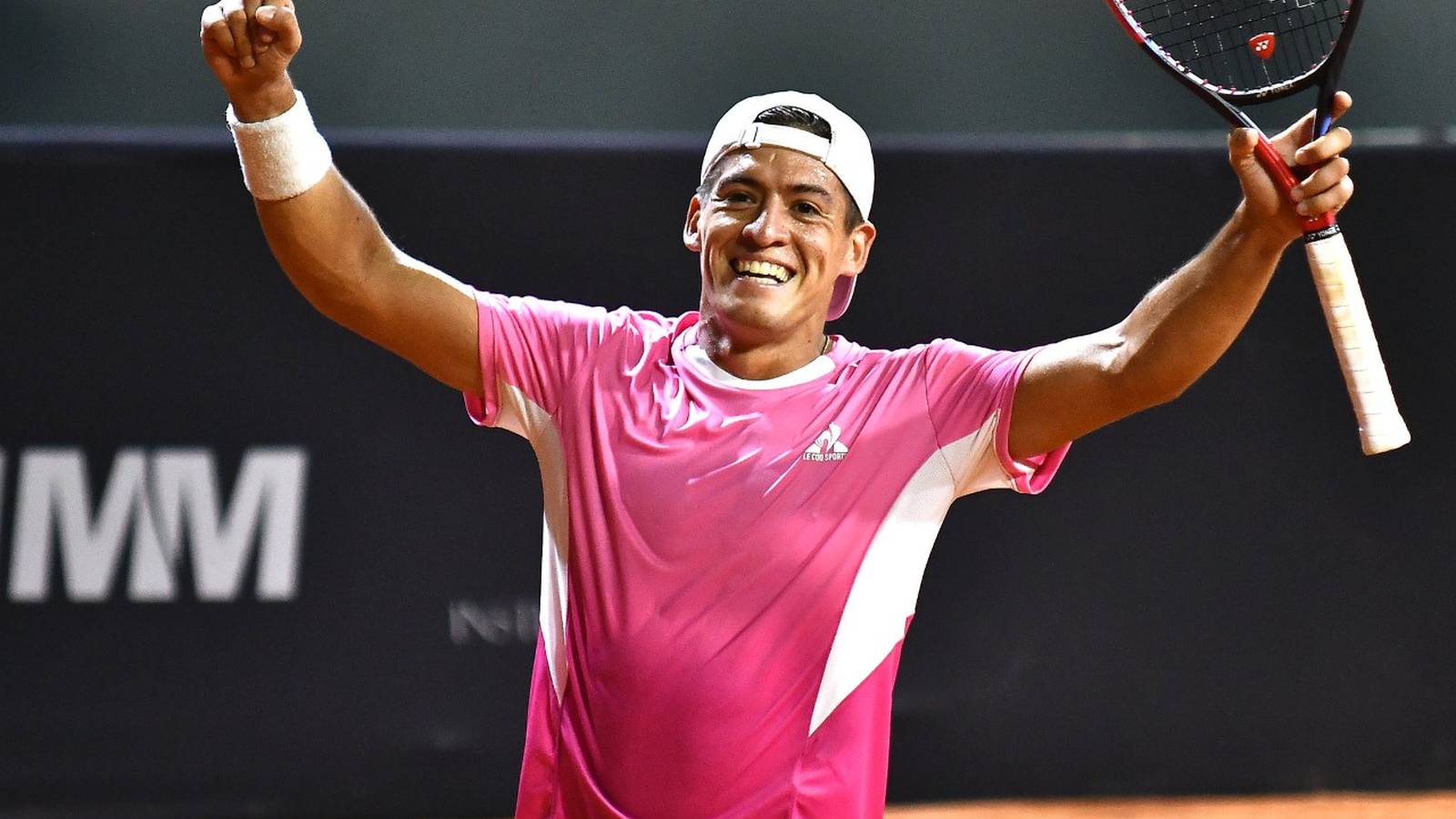 Sebastian Baez celebrating tennis win