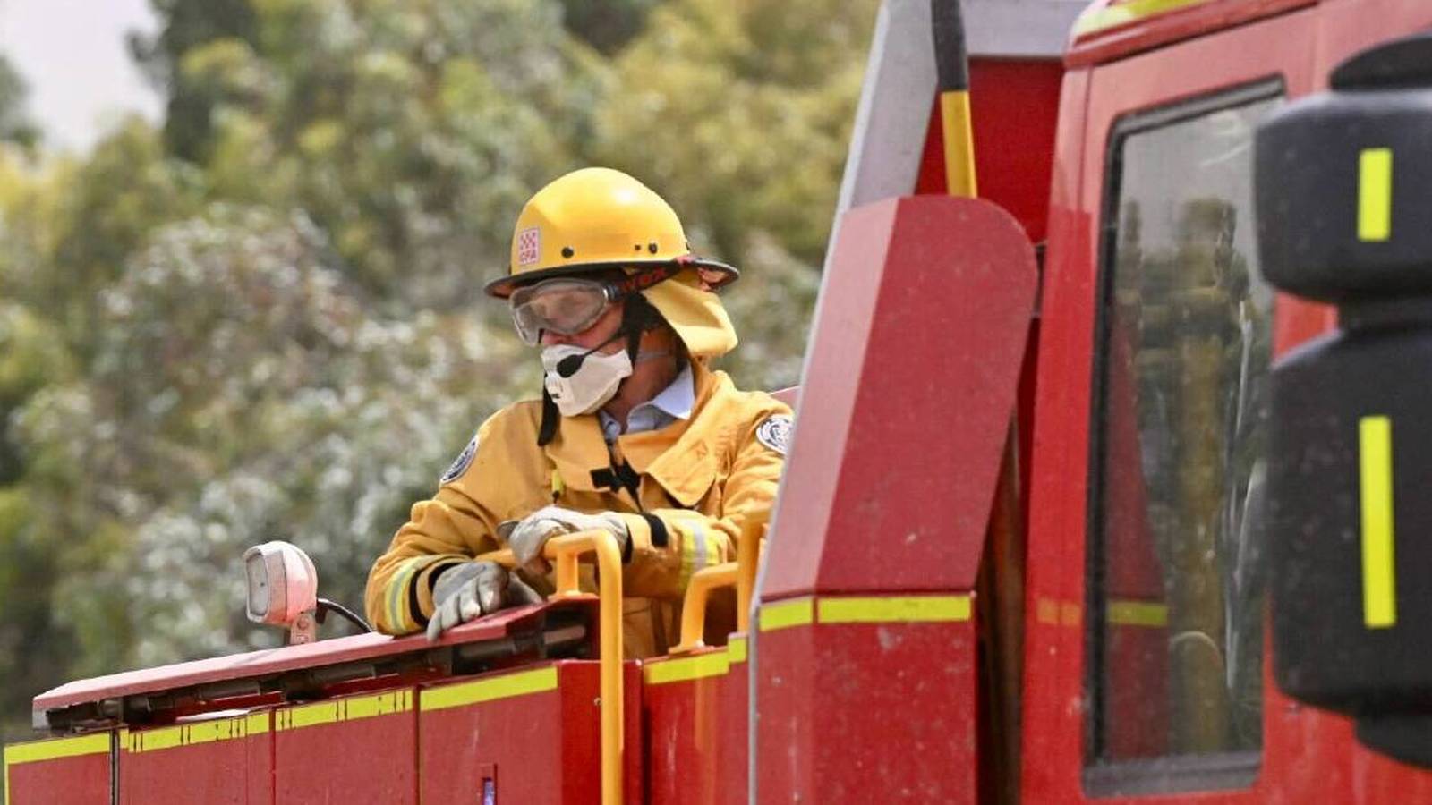 Smoke plume over Australian bushfire