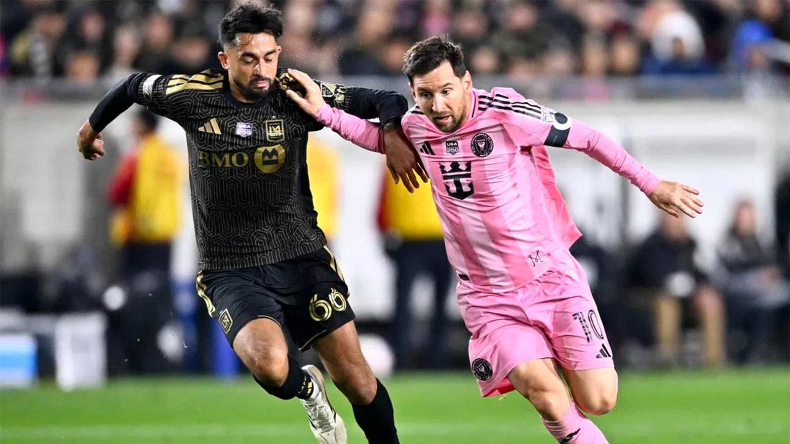Lionel Messi vs Mathieu Choinière,