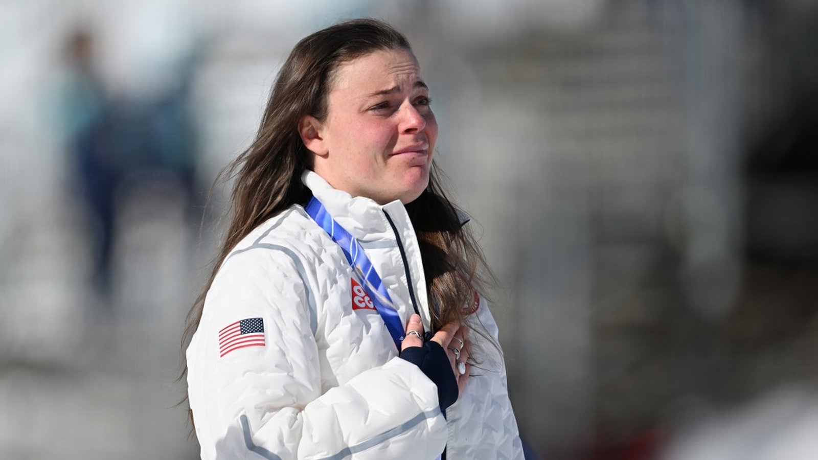 Breezy Johnson celebrating gold medal