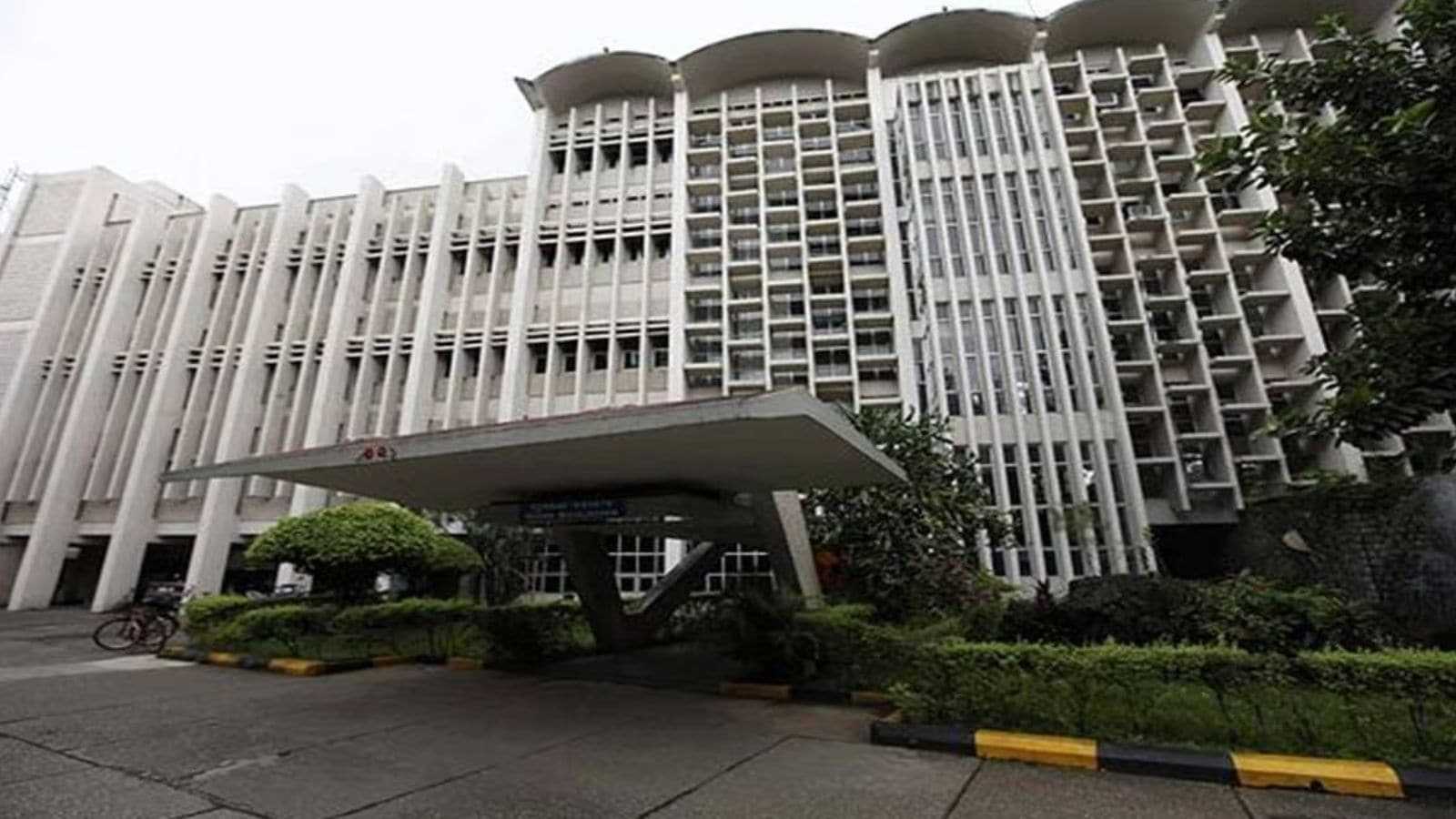 Exterior view of IIT Bombay hostel building