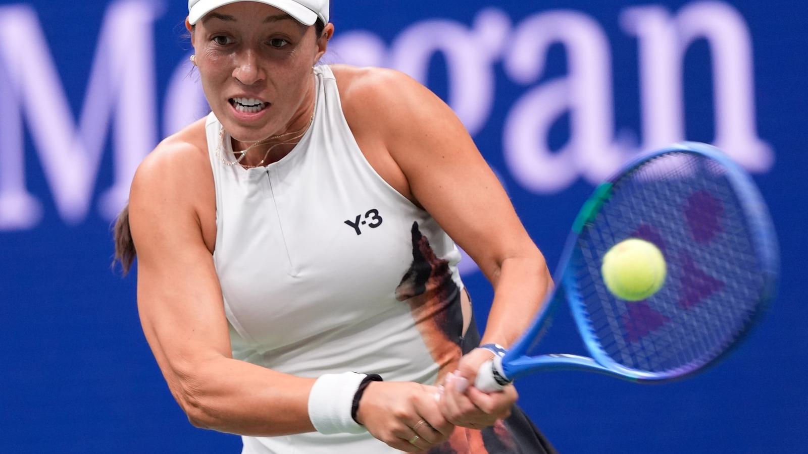 Jessica Pegula playing tennis