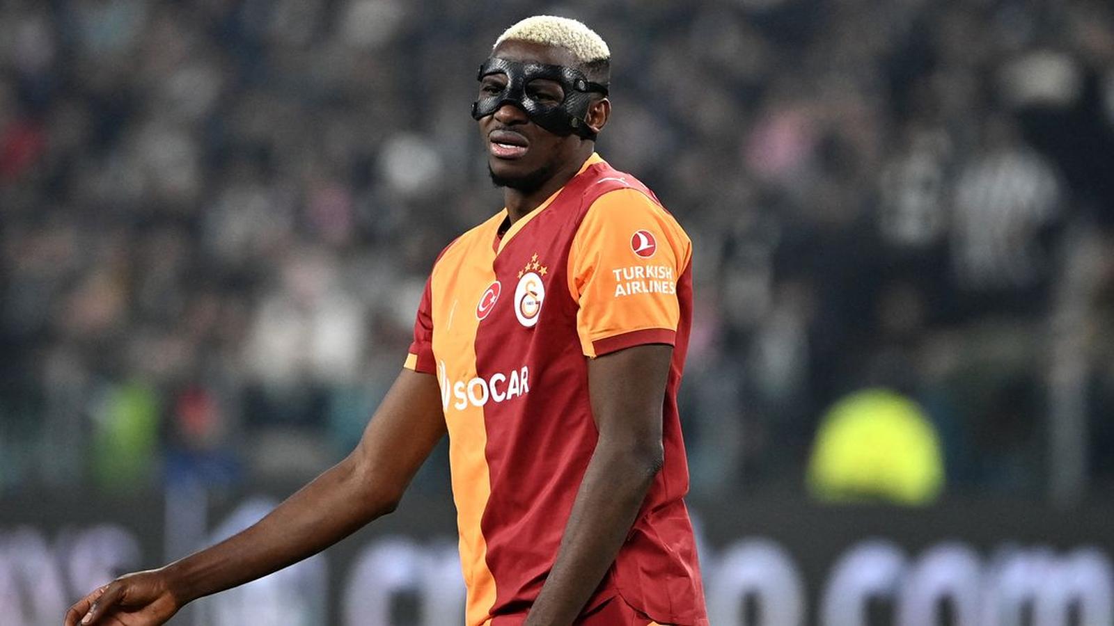 Victor Osimhen celebrating goal