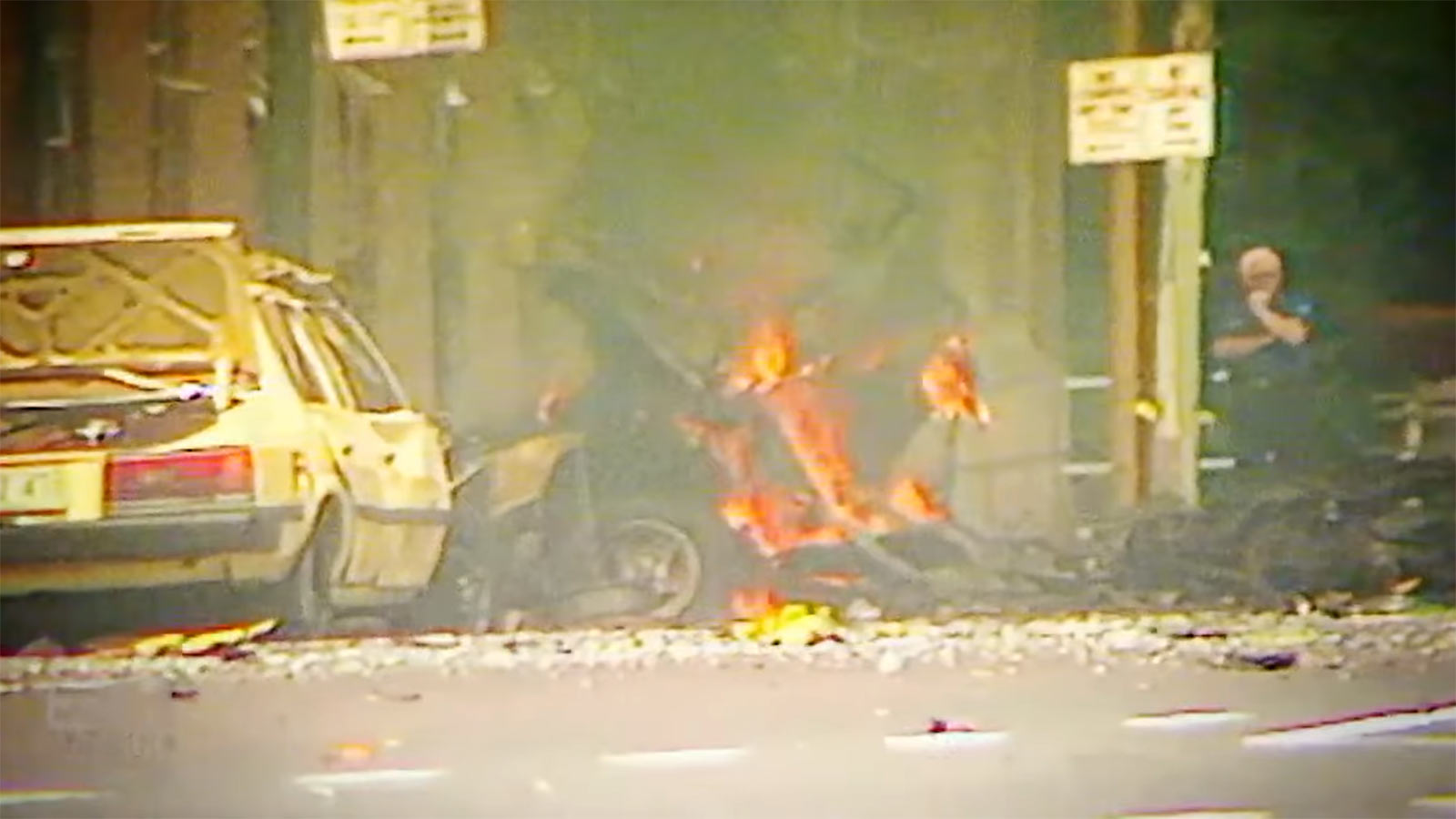 Russell Street vehicle fire