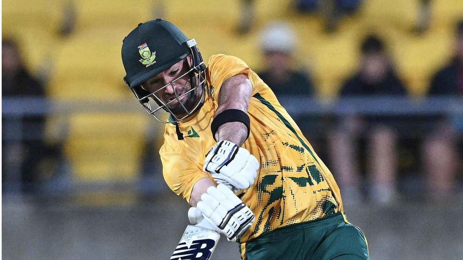 Connor Esterhuizen playing a cricket shot