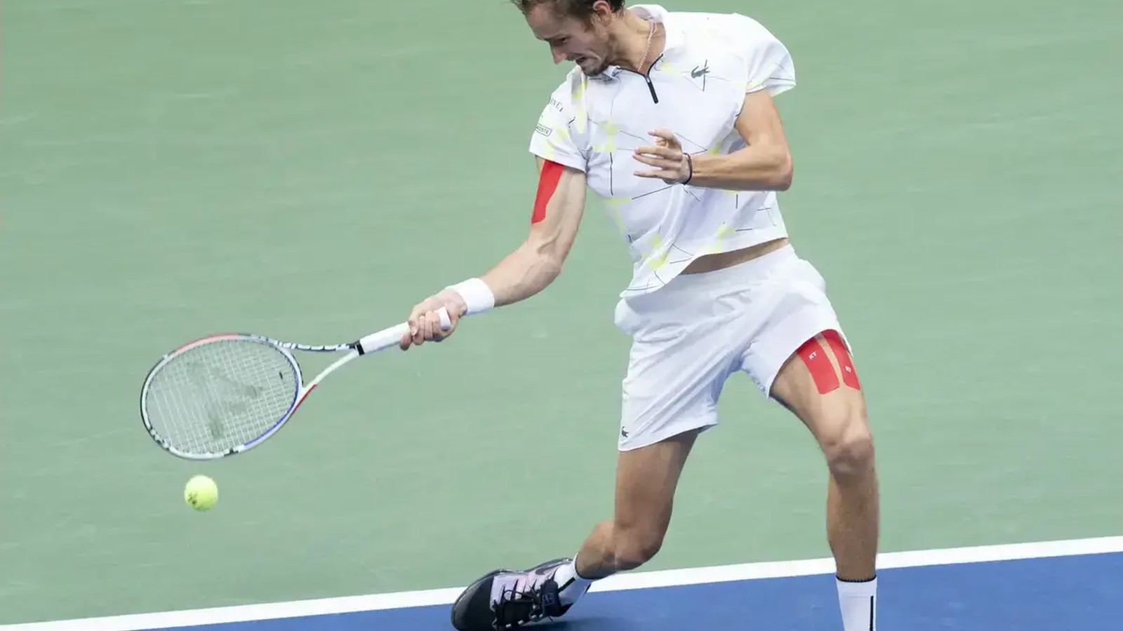 Daniil Medvedev playing tennis match