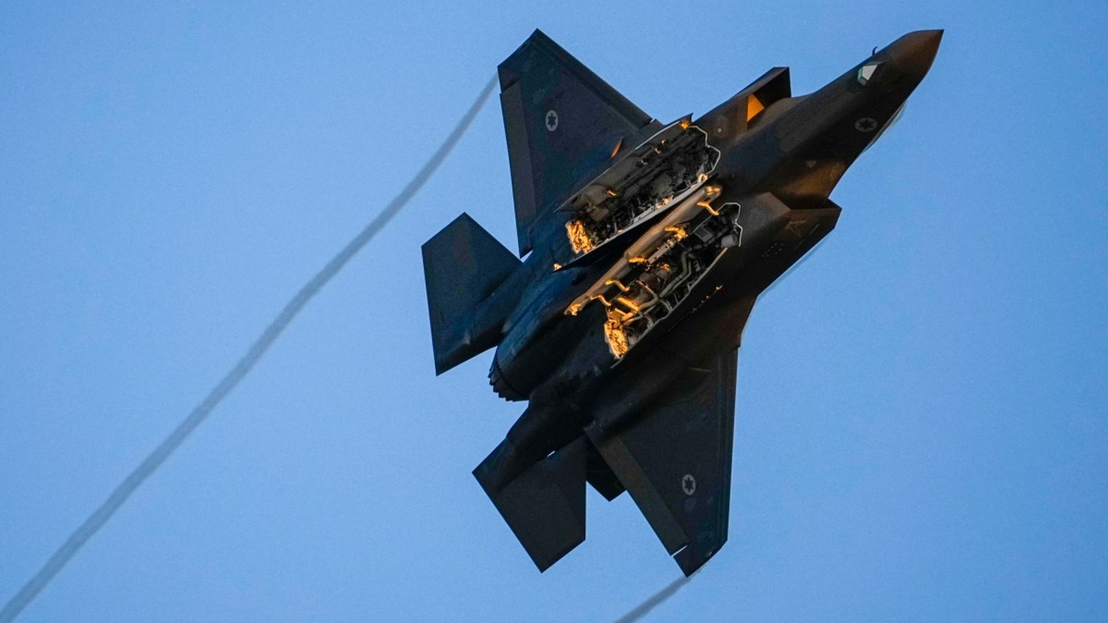 F-35 fighter jet in flight
