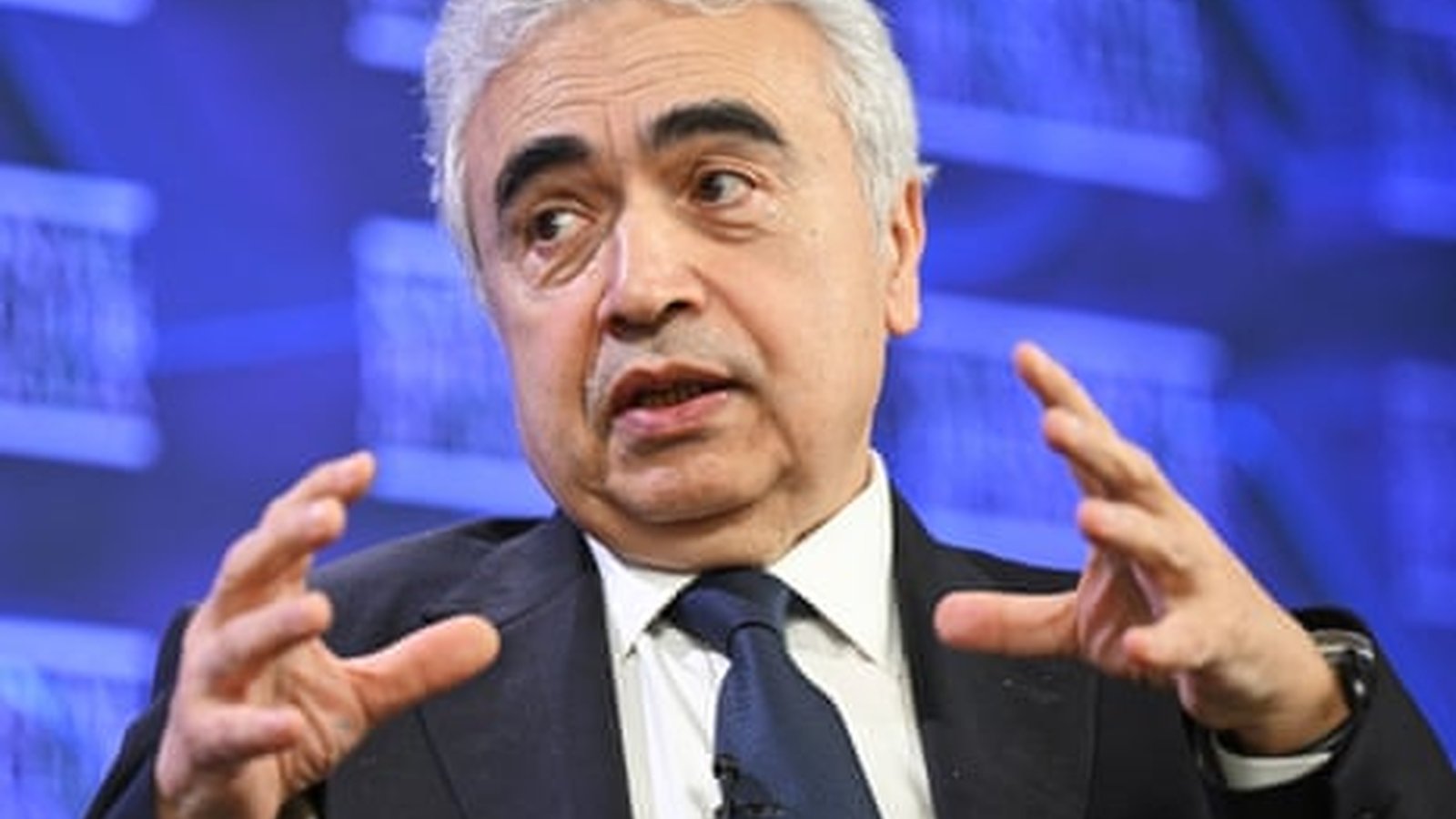 Fatih Birol speaking at press conference