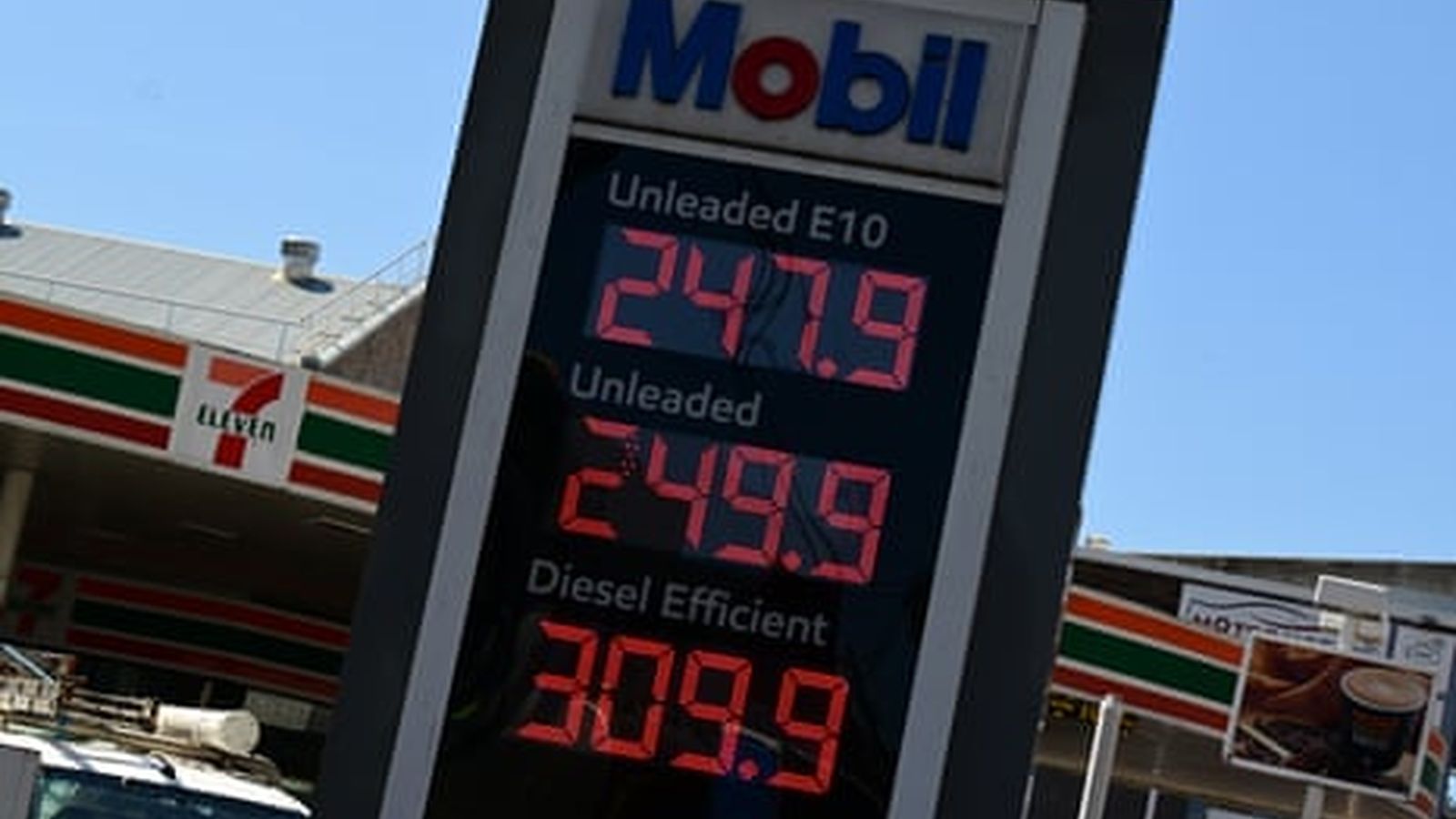 Philippines president signing fuel tax suspension law