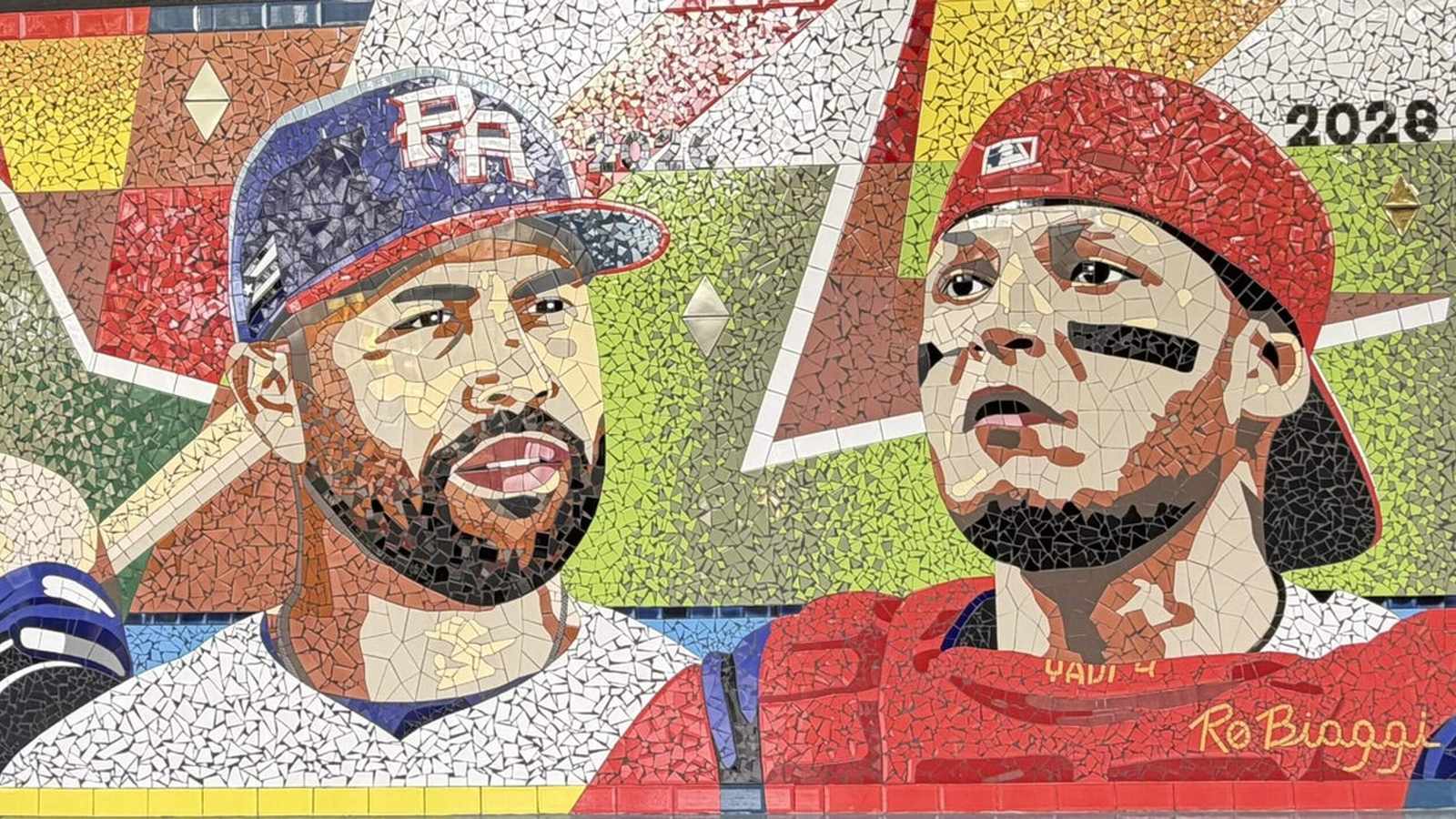 Yadier Molina managing baseball team