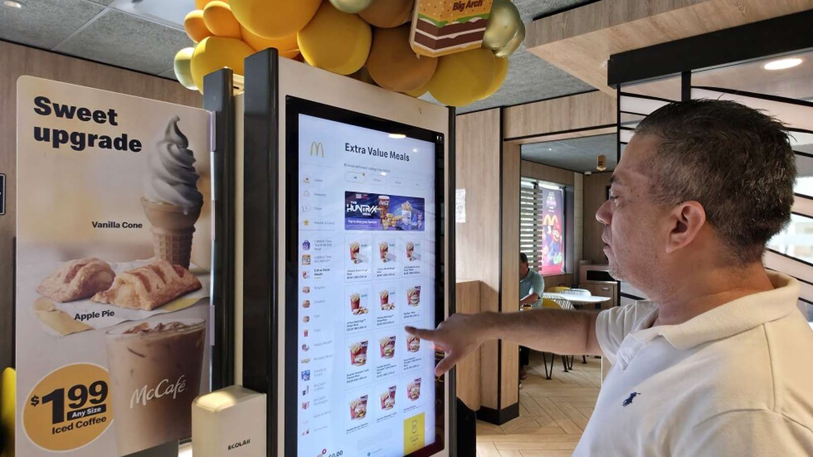 McDonalds restaurant exterior signage