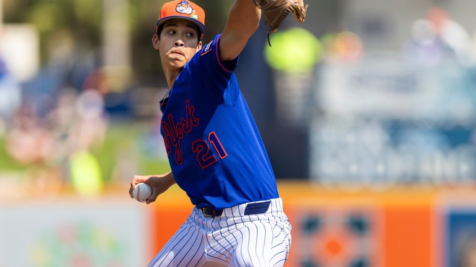 New York Mets pitching prospect Jonah Tong throwing a baseball on the mound