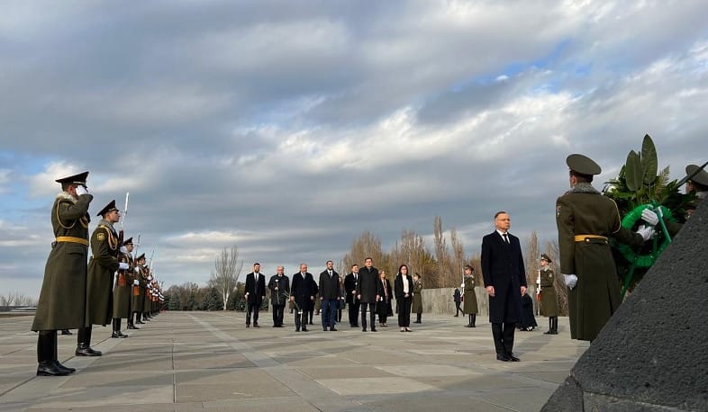Polish President Pays Tribute to Victims of the Armenian Genocide