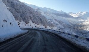 Hazardous Road Conditions Persist Across Armenia Due to Winter Weather