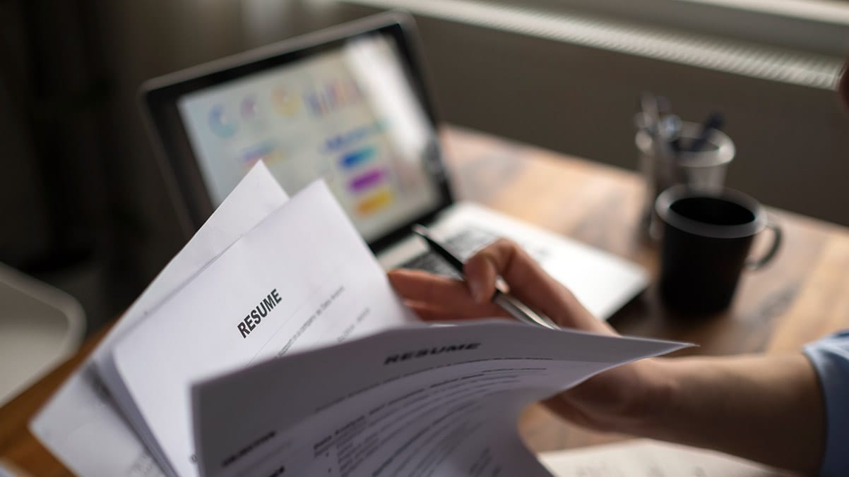 By offering a job on Instagram, she fraudulently received 10 million drams