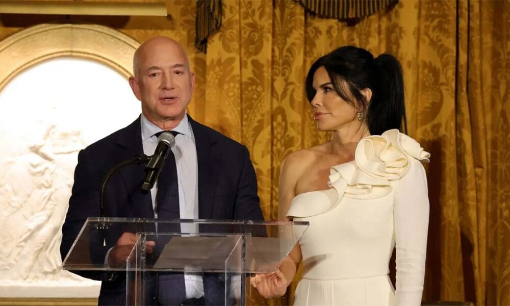 Bezos and Sanchez