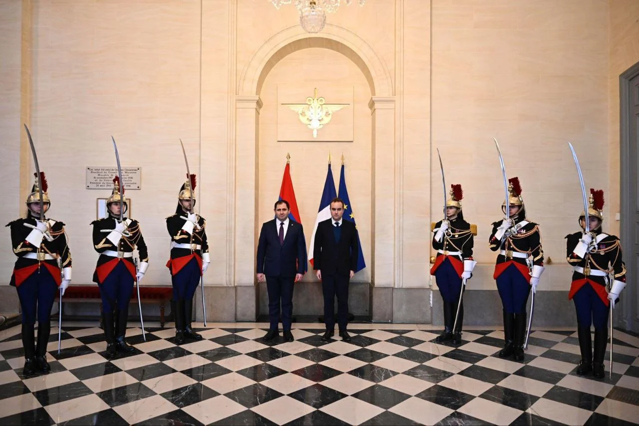 Armenia and France Strengthen Defense Cooperation During Ministerial Meeting in Paris