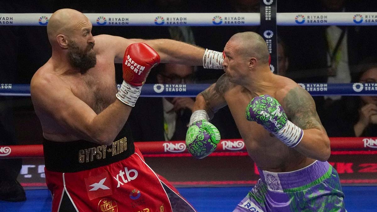 Oleksandr Usyk Defeats Tyson Fury to Retain Heavyweight Titles (VIDEO)