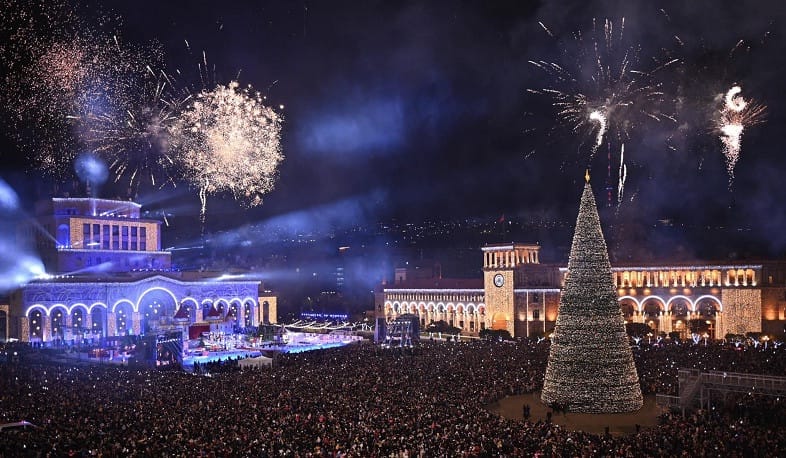 Fireworks to Accompany Tree Lighting Ceremony at Republic Square