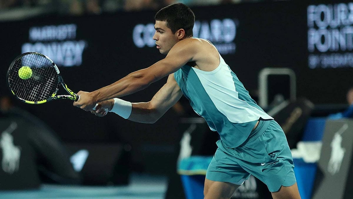 Alcaraz Edges Djokovic in Thrilling Australian Open Quarterfinal Opener: A Historic Clash