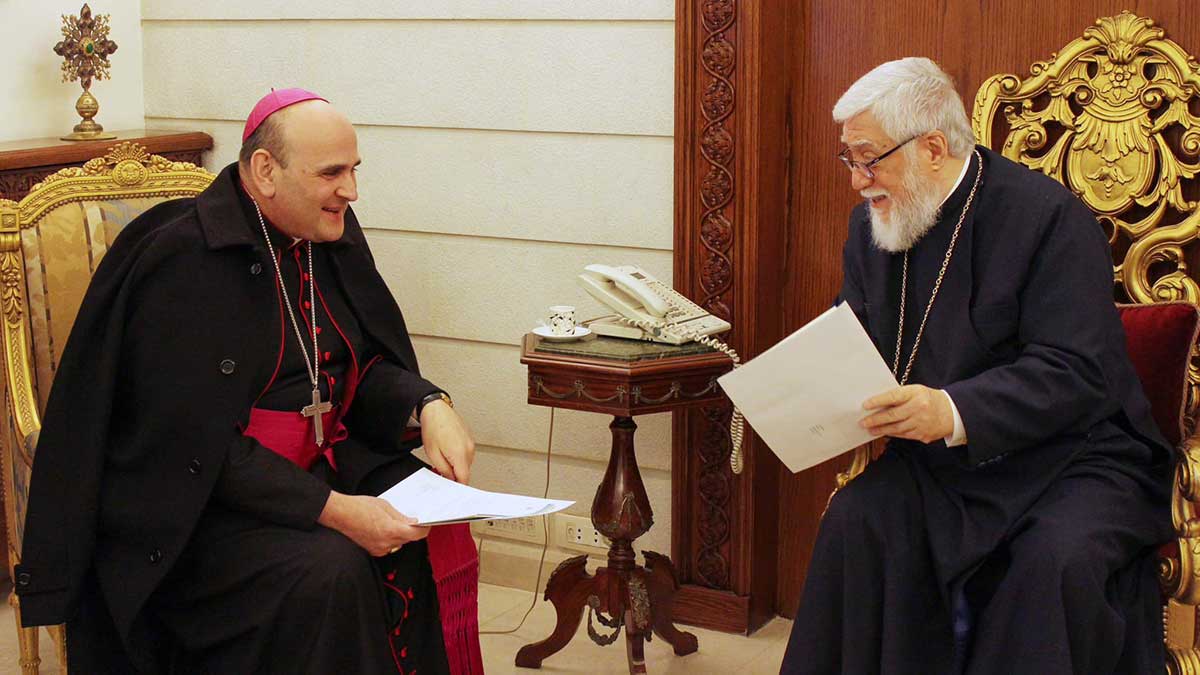 Catholicos Aram I Meets with Papal Envoy Amid Lebanon’s Presidential Elections