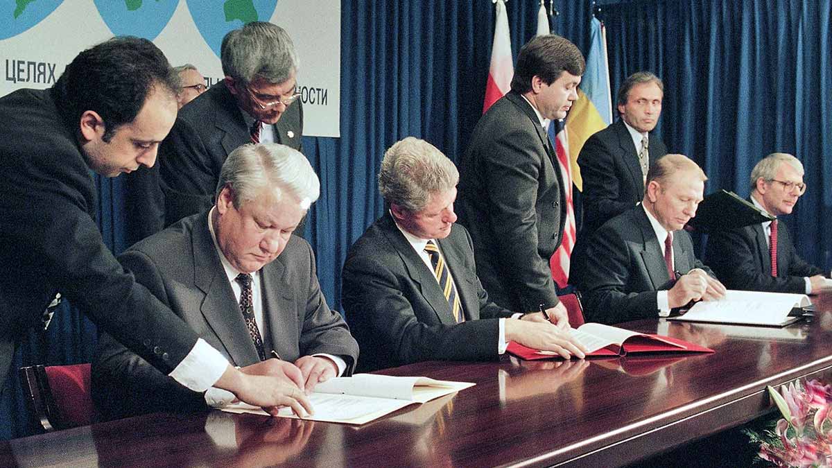 Declassified Letters Between Bill Clinton and Boris Yeltsin on Deploying UN Peacekeepers in Artsakh