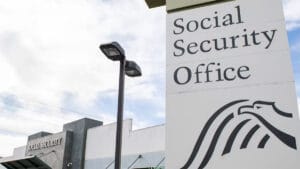 Federal Grants Pause: A Glimpse into the Future of Social Security and Medicare?