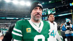 Aaron Rodgers Weighs Retirement, Steelers Talks Amid Uncertain Future