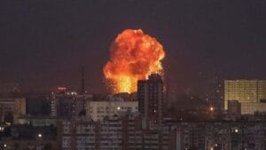 Russian Missile Attack Injures Kyiv Residents, Triggers Ukraine Air Alert