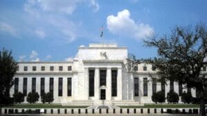 Fed Rate Cut: Unpacking Risks for Housing, Savings, and Jobs