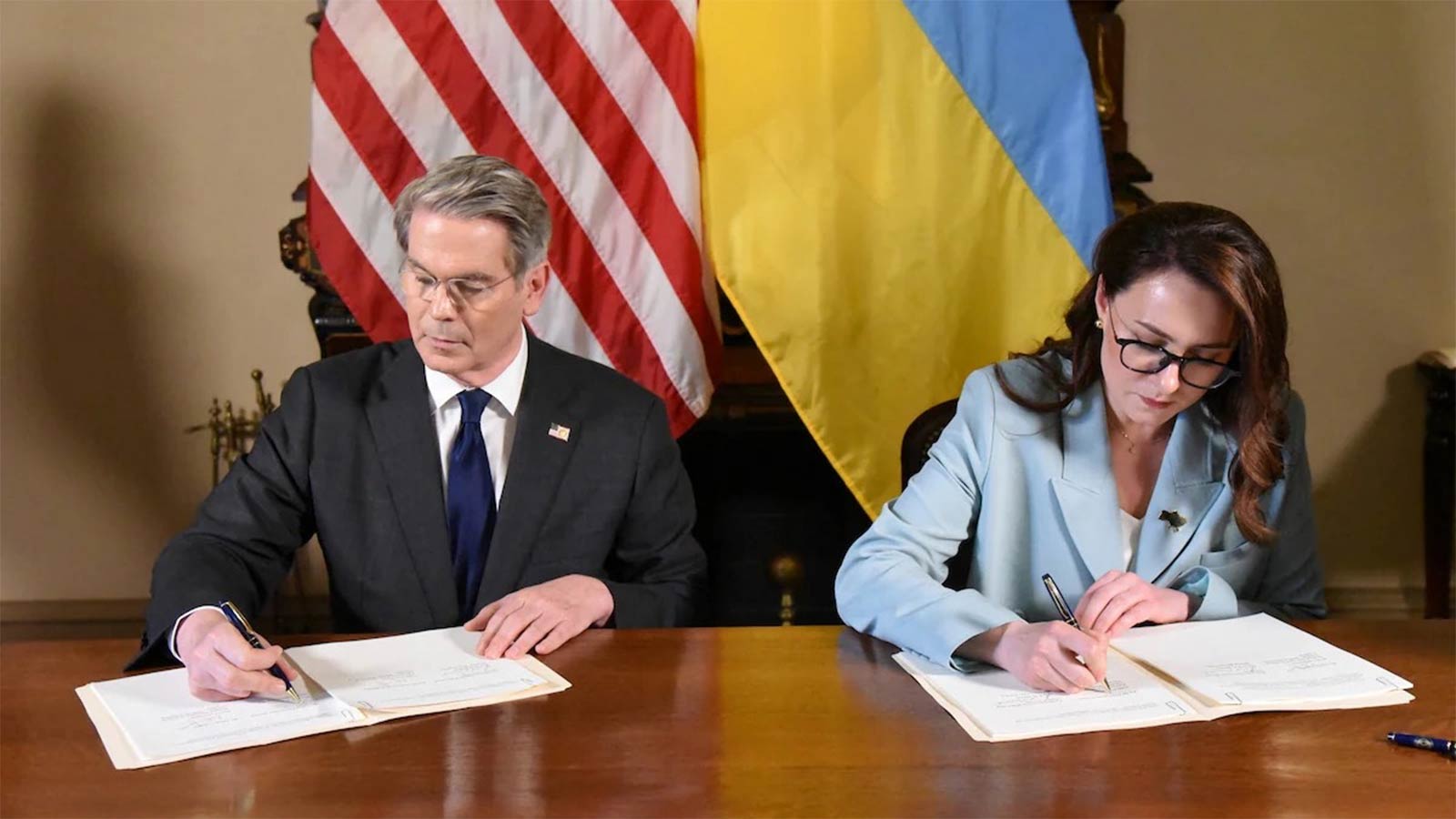 Ukraine, US Sign Strategic Minerals Deal in 2025