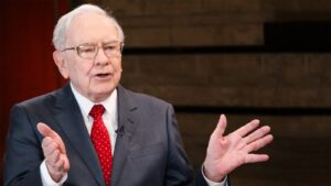 Warren Buffett Steps Down: Farewell Letter, Succession, and $1.35B Share Donation Signal End of an Era