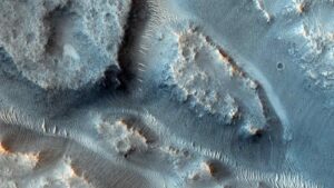 Scientists Discover Evidence of Hidden Liquid Water Ocean Beneath Mars’ Surface