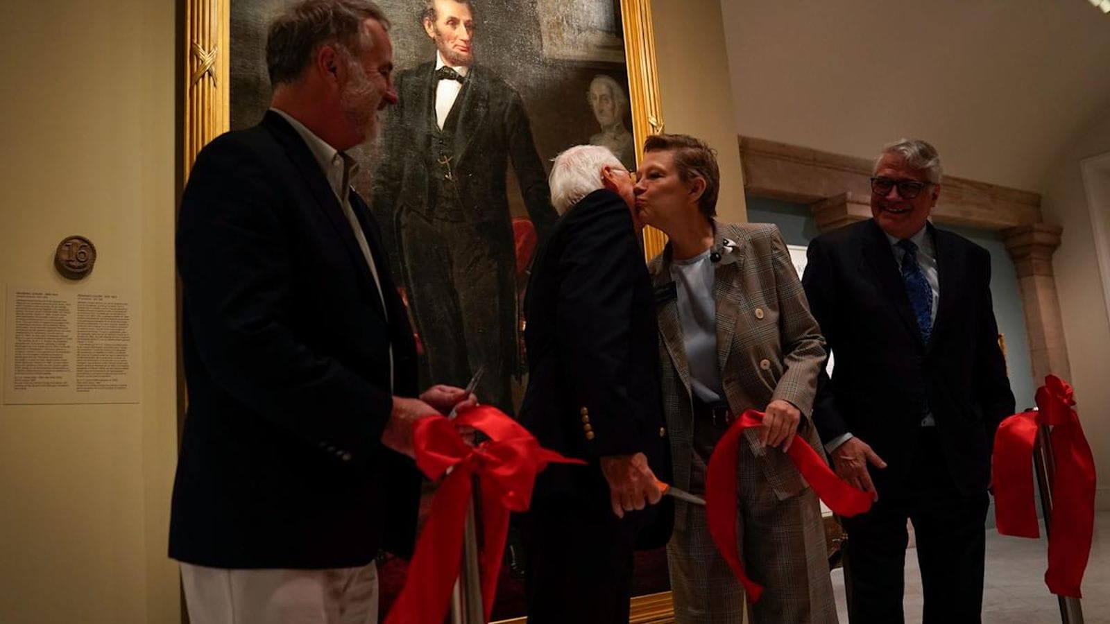 Trump Removes Featured Image