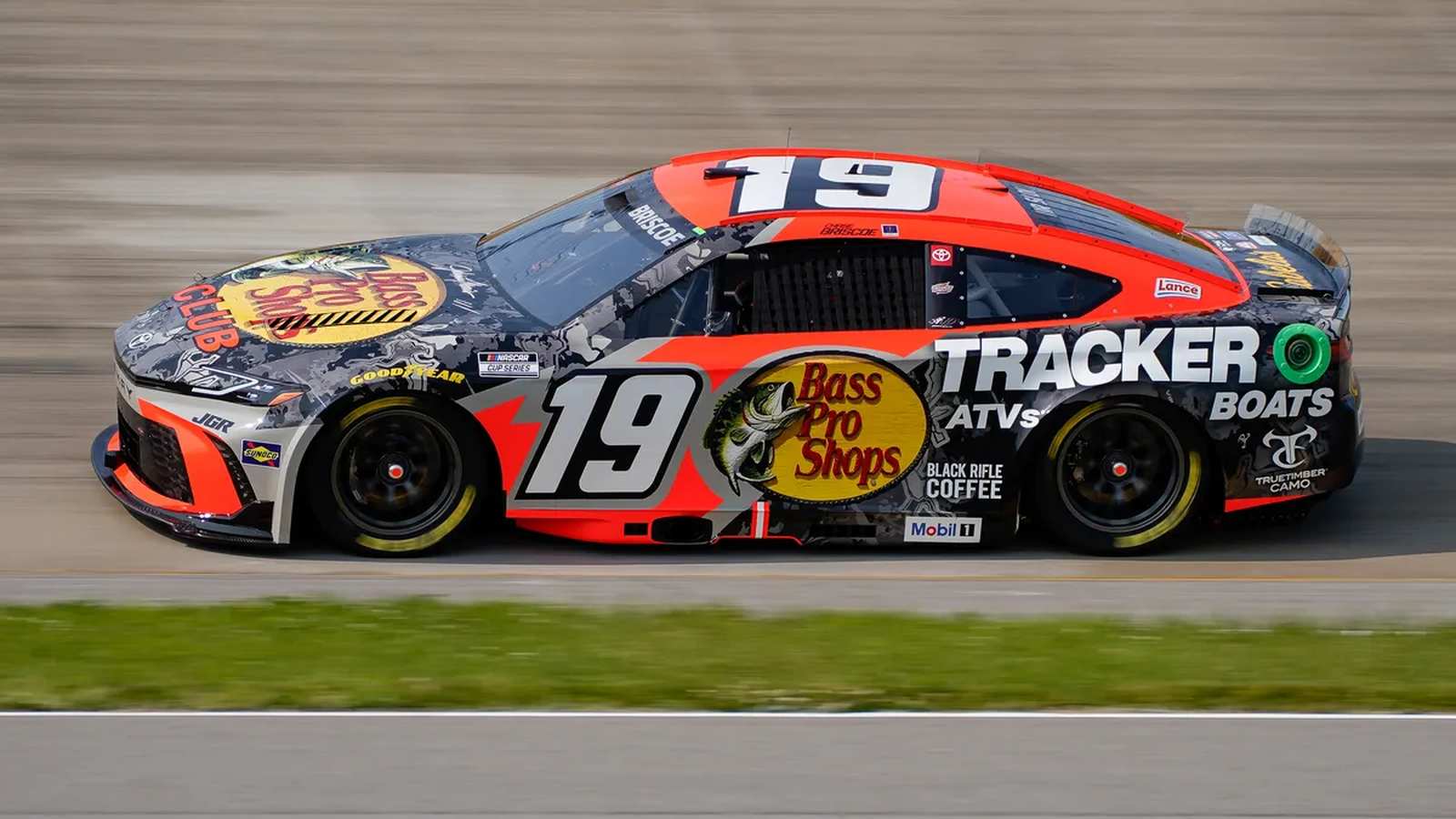 FireKeepers Casino 400 Thrills Fans at Michigan Speedway