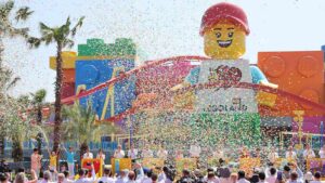 China’s First Legoland Opens in Shanghai, Attracting Thousands Despite Heatwave