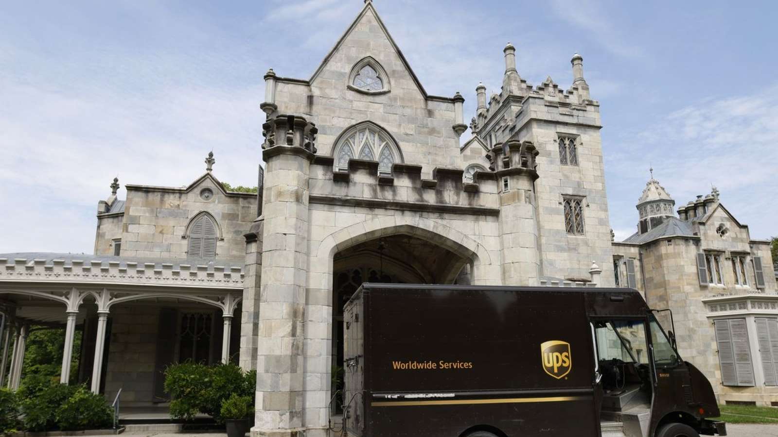 UPS Announces Controversial Voluntary Buyout Program for Full-Time Drivers