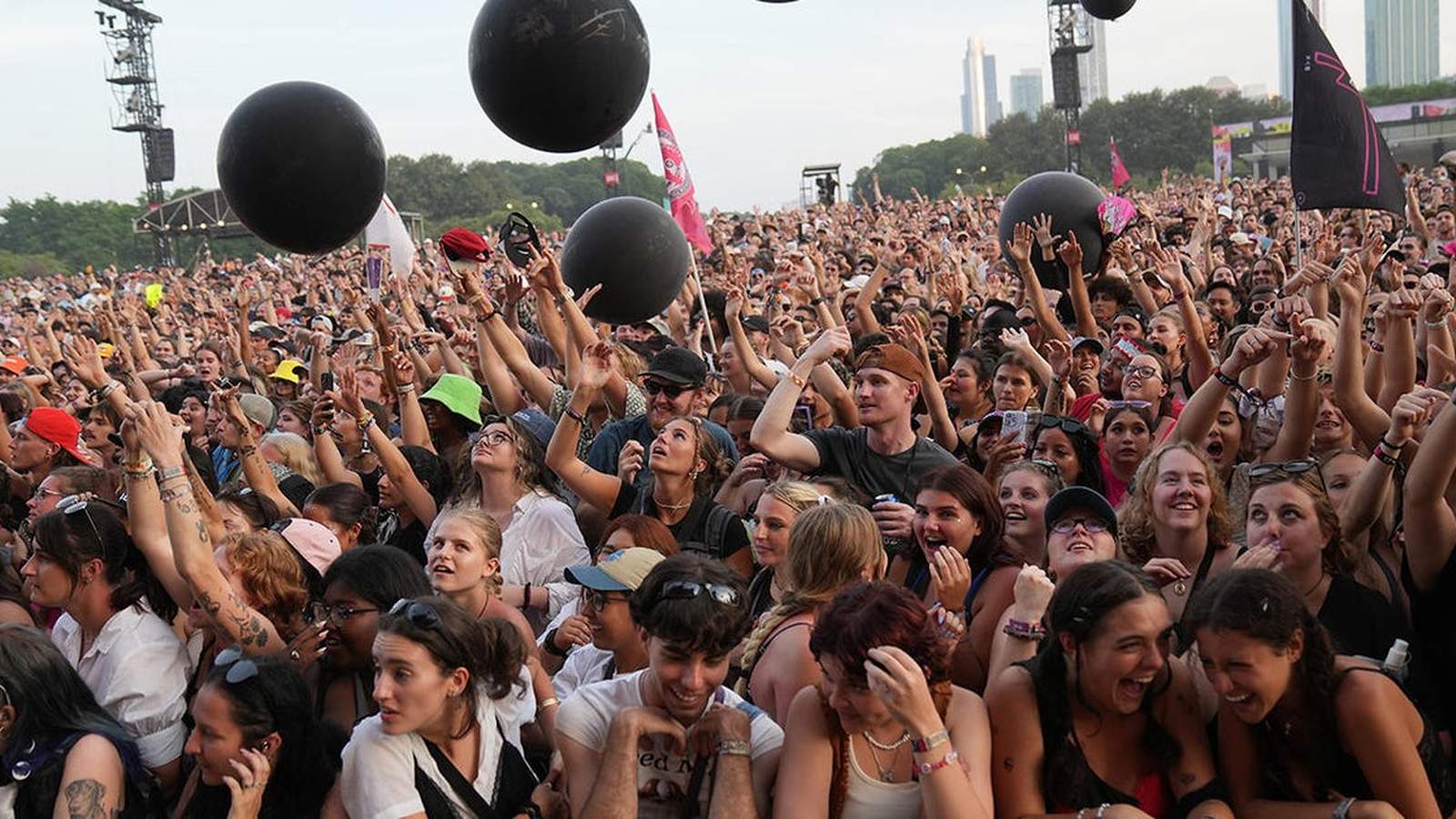 Lollapalooza 2025: A Four-Day Music Extravaganza in Chicago