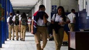 El Salvador Implements Strict School Regulations Under New Leadership