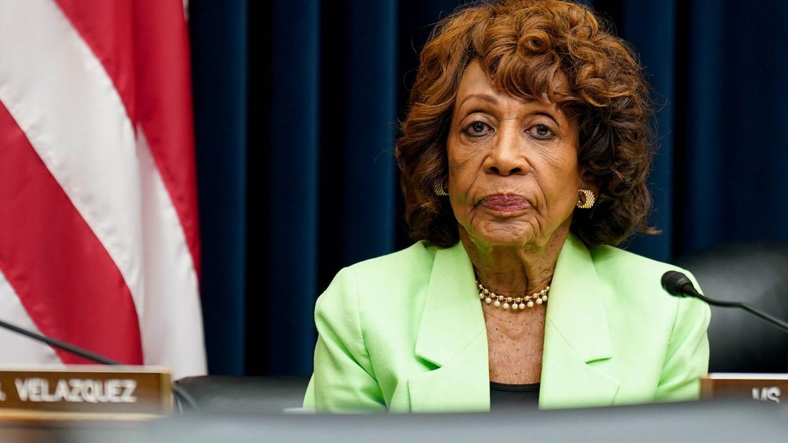 Maxine Waters Calls for 25th Amendment to Remove Trump Over Federal Reserve Actions