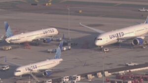 United Airlines Flights Resume After Nationwide Ground Stop Due to Technical Issue