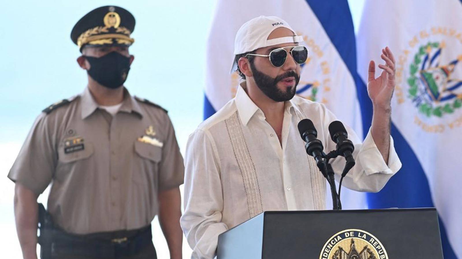 El Salvador Diversifies Reserves with $50M Gold Purchase